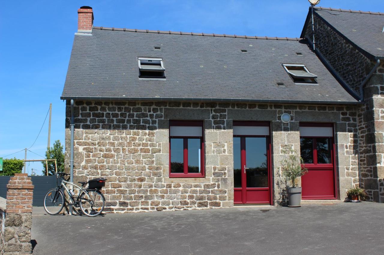 Gite La Loussaudrie Pontmain المظهر الخارجي الصورة
