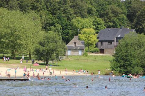 Gite La Loussaudrie Pontmain المظهر الخارجي الصورة